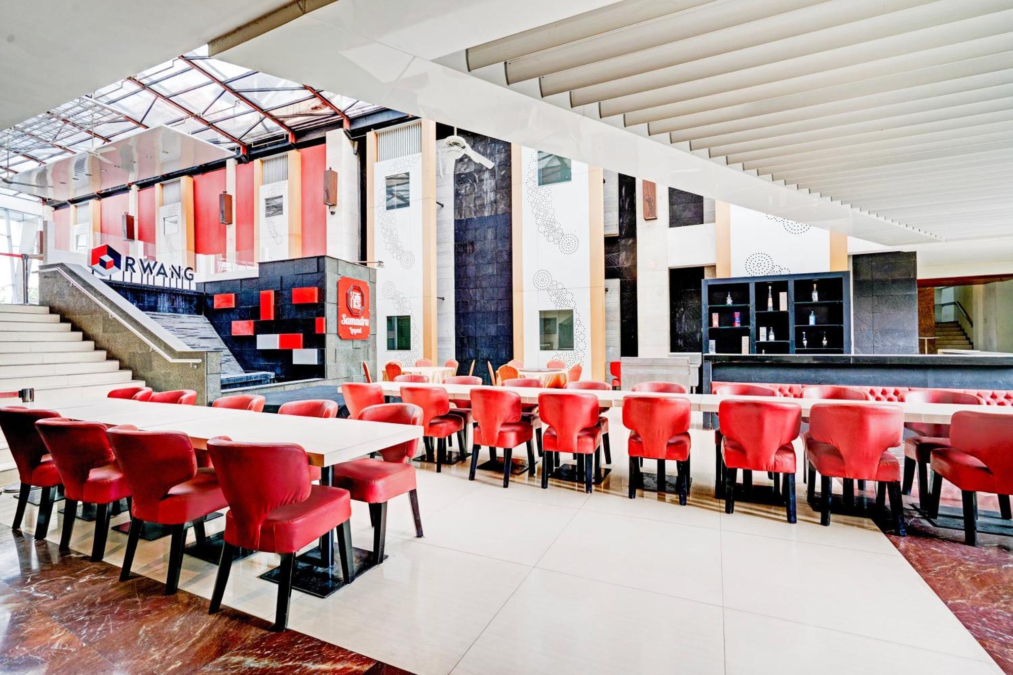 Townhouse Oak Cihampelas Near Ciwalk Formerly Promenade Hotel Bandung Esterno foto