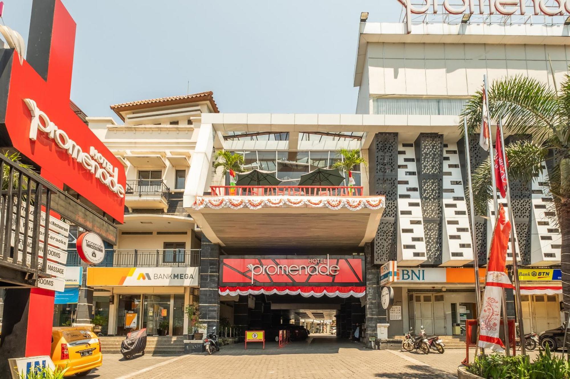 Townhouse Oak Cihampelas Near Ciwalk Formerly Promenade Hotel Bandung Esterno foto