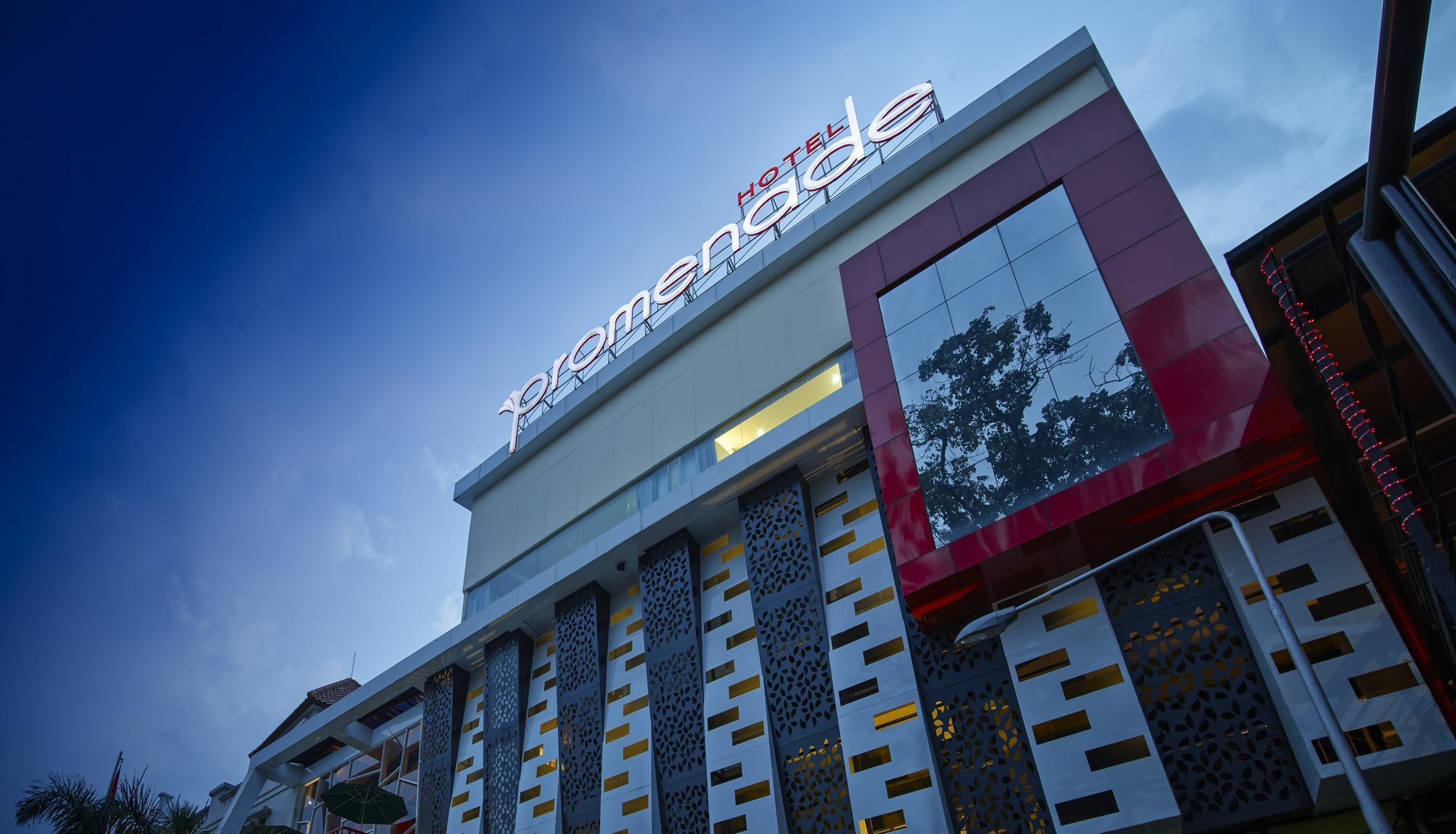 Townhouse Oak Cihampelas Near Ciwalk Formerly Promenade Hotel Bandung Esterno foto